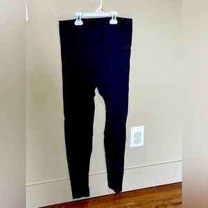Black Seamless Leggings- L